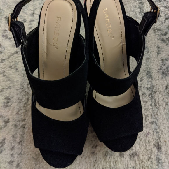 Bamboo Platform Heels - Picture 4 of 9